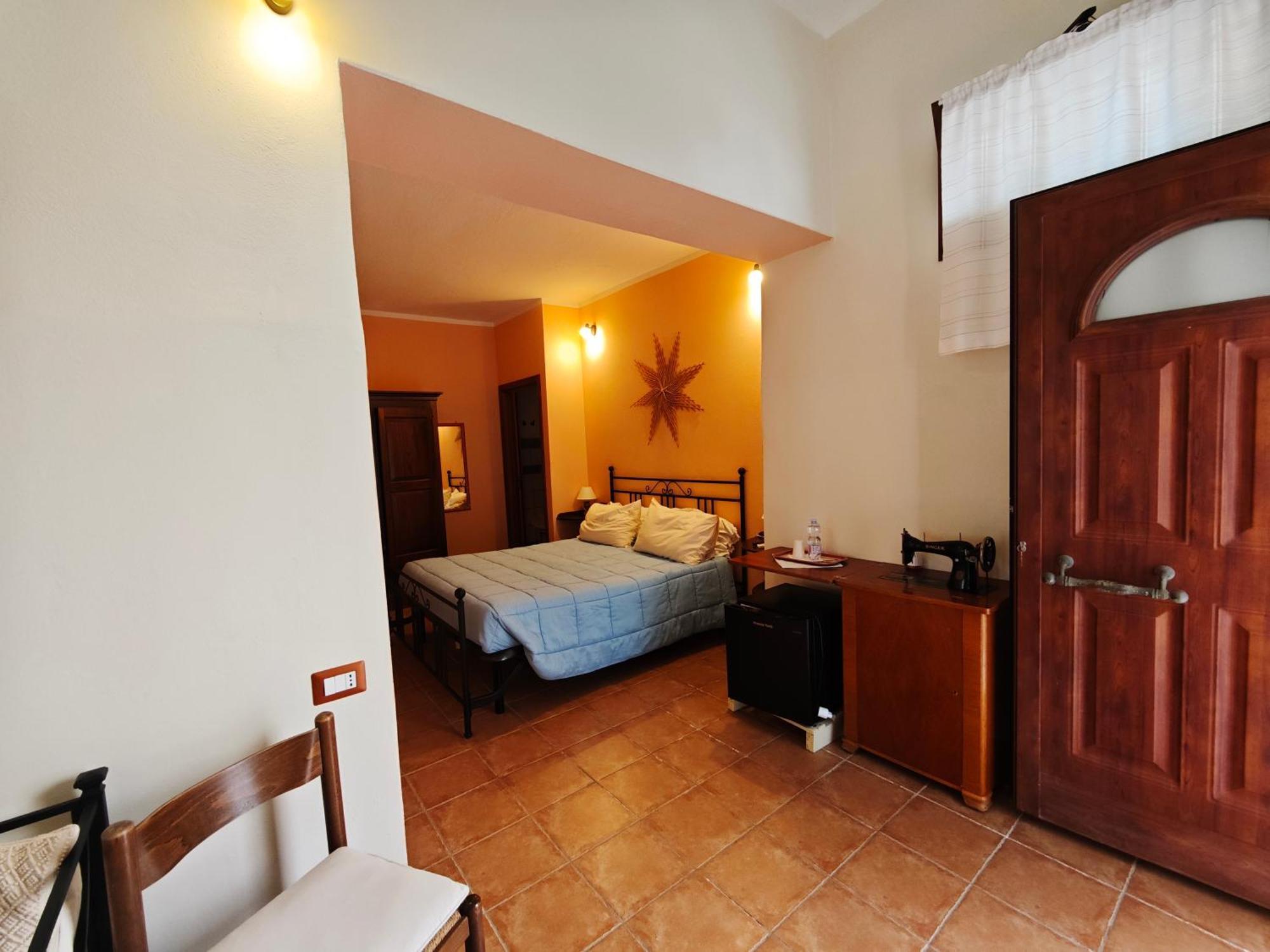 B&B Domu Delunas Giba Extérieur photo